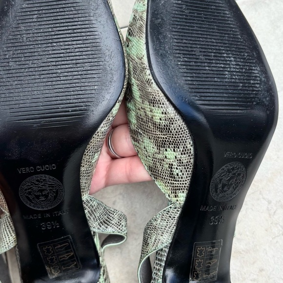 Versace heels snake skin black turquoise green size EU 38.5 (8.5 US) - Picture 3 of 7